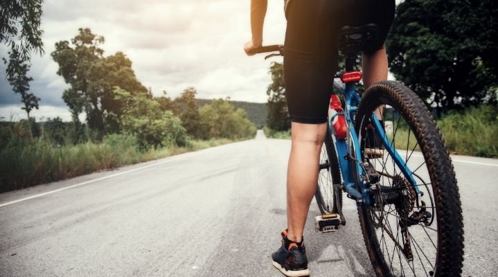 Avoid these foot and ankle injuries while cycling
